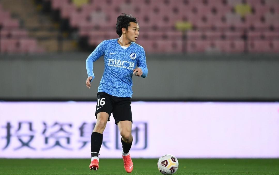 开云体育APP下载-肯尼亚运动员赢得赞誉，精彩表现引人关注