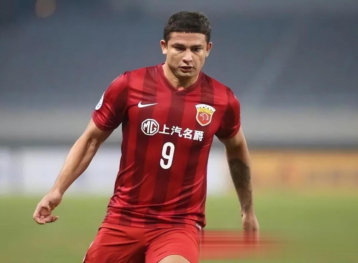 上港队球星林创盛成为球队最出色表现球员! 上港队球星林创盛成为球队最出色表现球员!