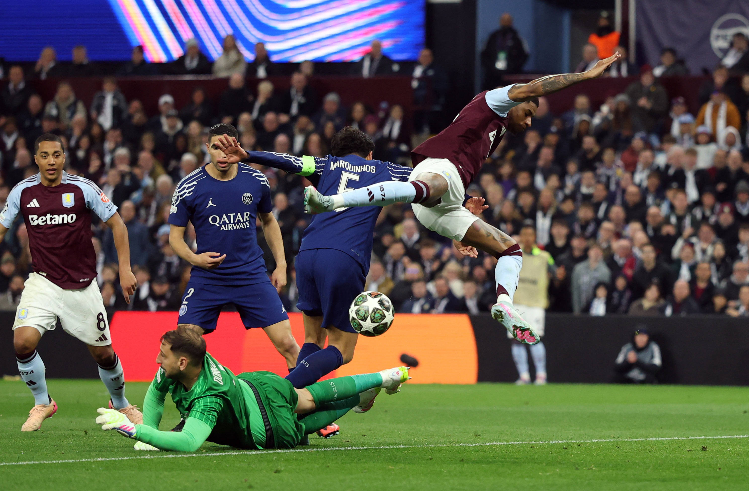 开云体育在线-大巴黎豪取客胜,欧冠四强前景一片光明的简单介绍