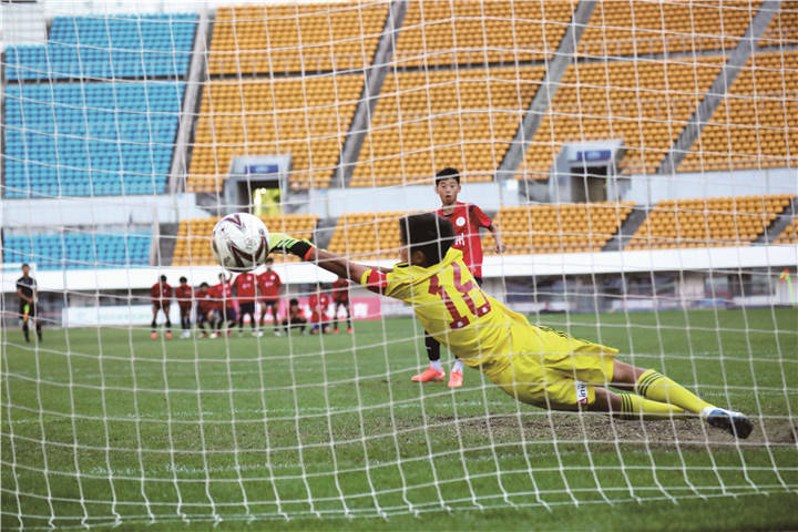 贵州队艰苦拼搏,未能取得比赛胜利 贵州队艰苦拼搏,未能取得比赛胜利