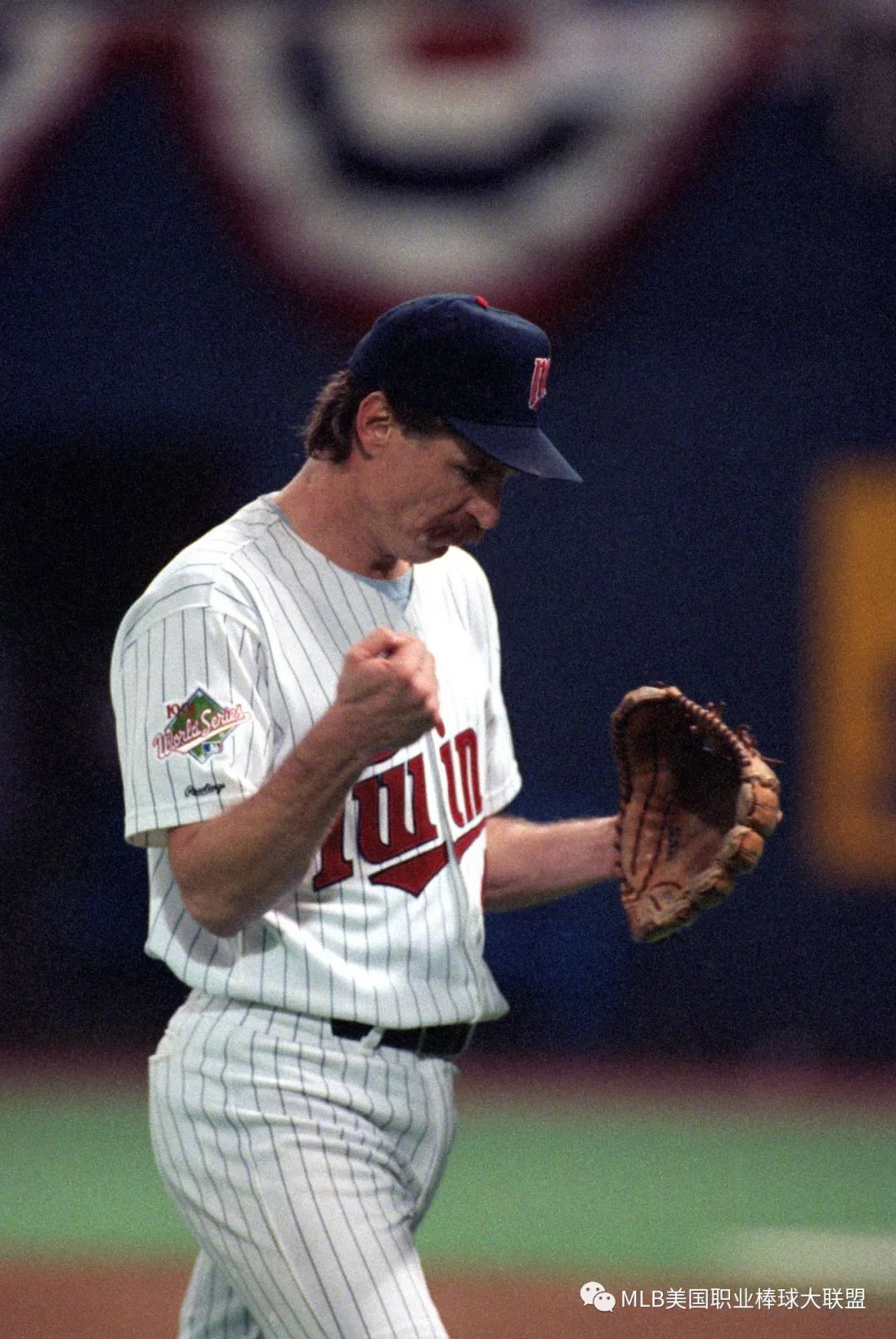 开云-棒球传奇谢幕，球迷泪洒赛场