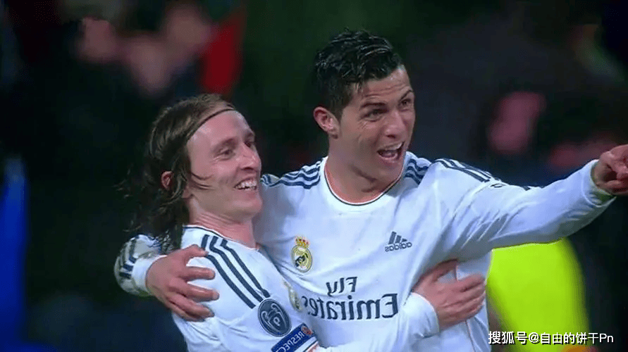 欧洲杯传奇谢幕,球迷泪洒赛场的简单介绍 欧洲杯传奇谢幕,球迷泪洒赛场的简单介绍