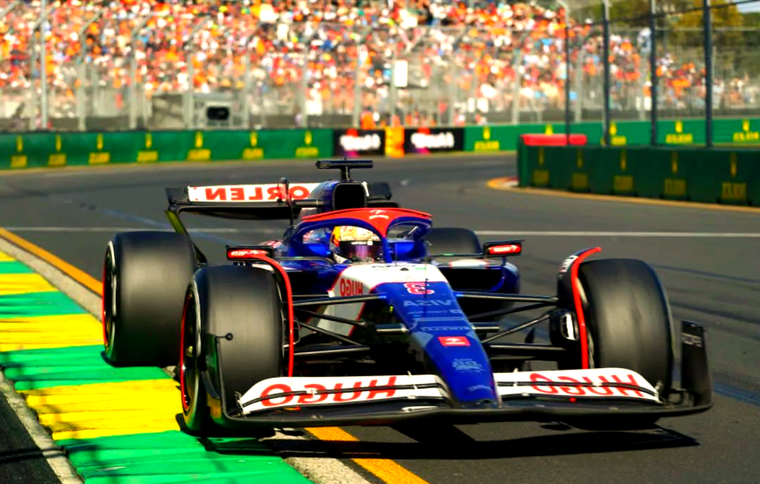 开云体育APP下载-红牛二队鏖战阿斯顿马丁，维斯塔潘扛起全队的简单介绍