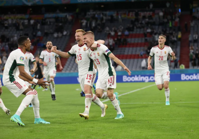 意大利队客场逆转罗马尼亚队晋级 意大利队客场逆转罗马尼亚队晋级