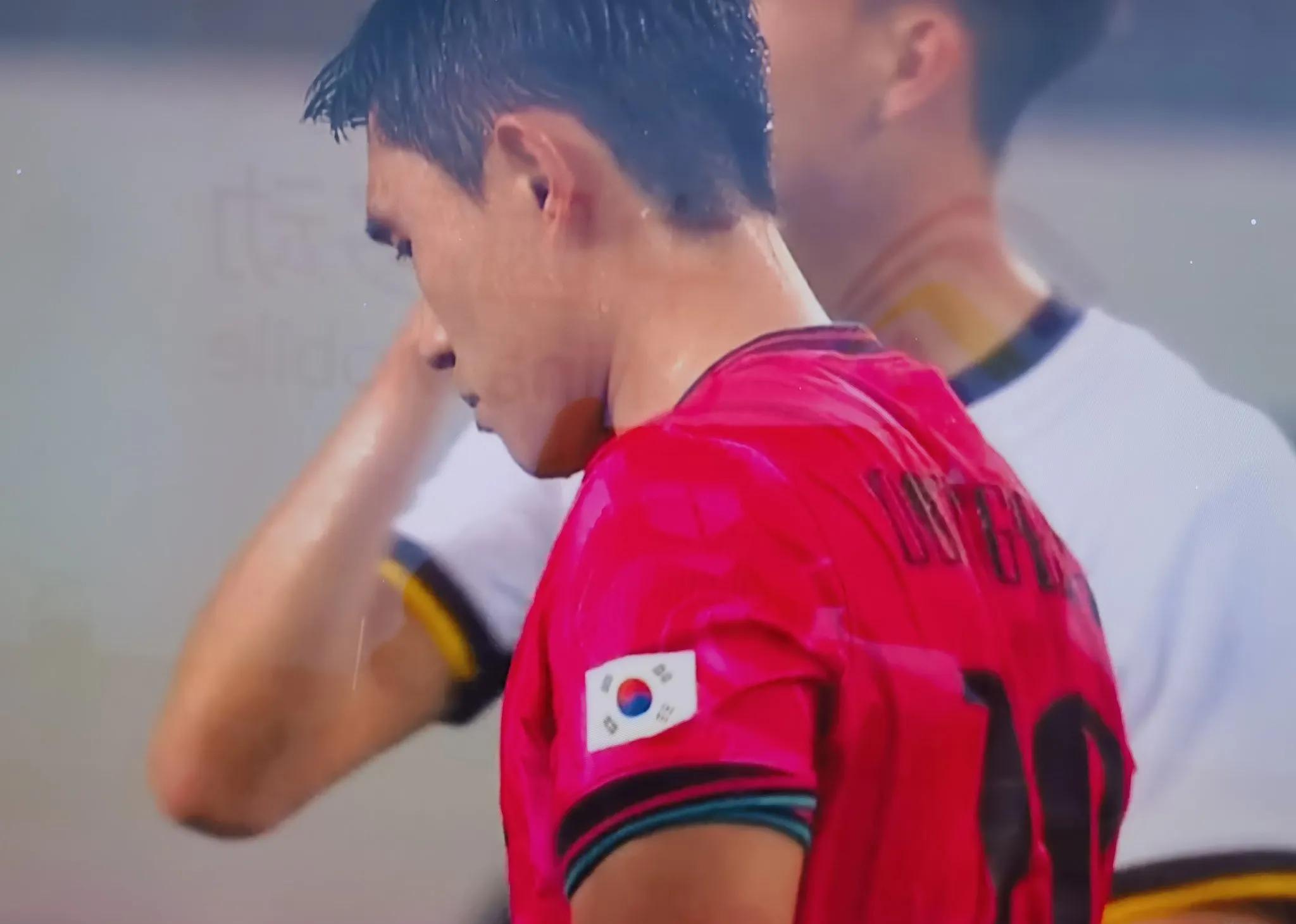 开云APP-法国队鏖战韩国队，林高远点燃赛场