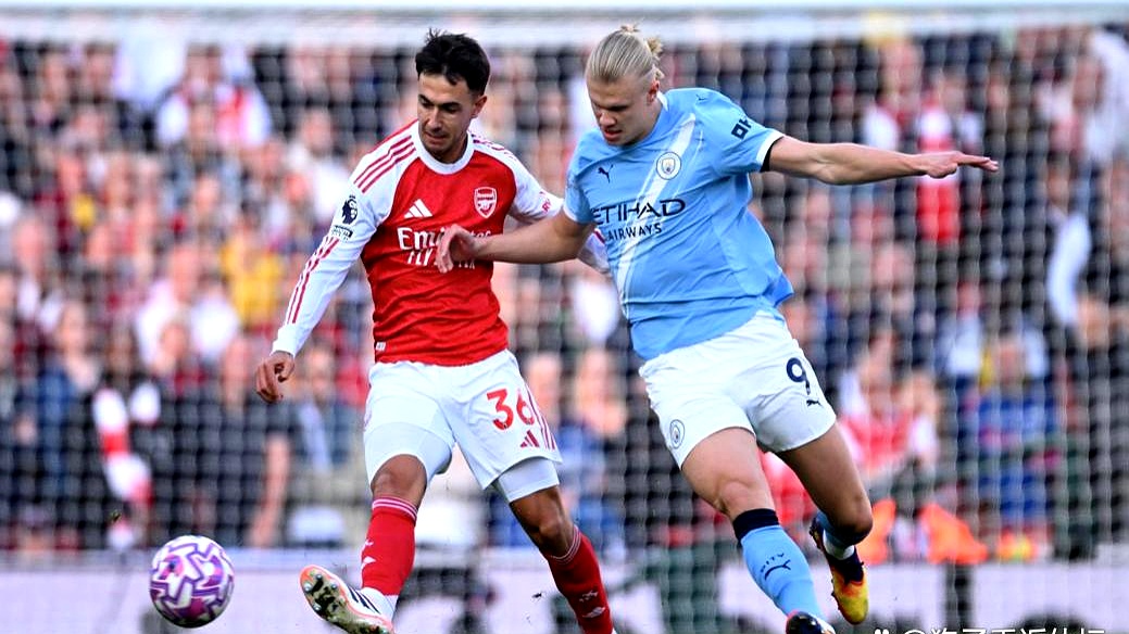 防线失守！豪门球队遭遇连败，卫冕悬疑