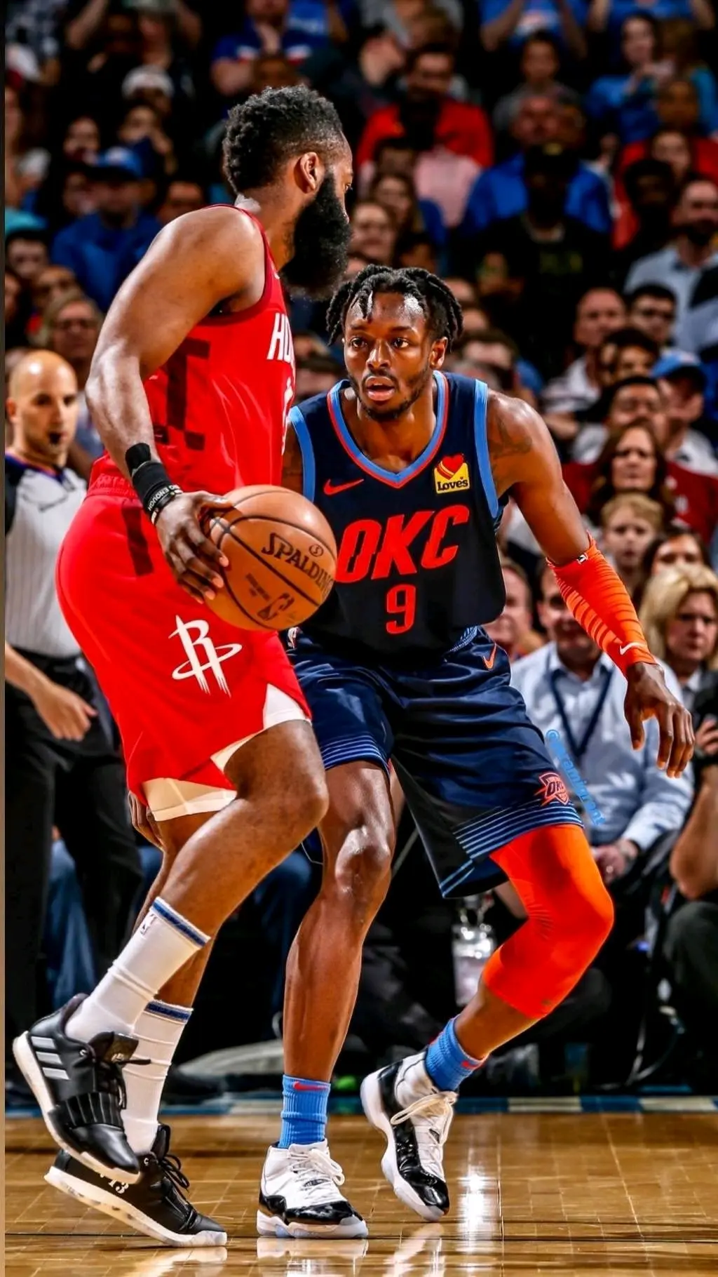 开云体育中国-热火险胜火箭,乔治带队取胜