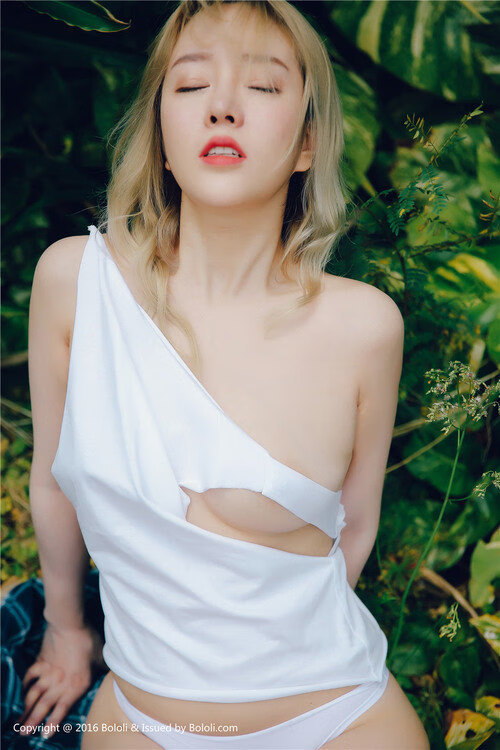 跨界暴君,当库里在F1终弯道踩下三分油门