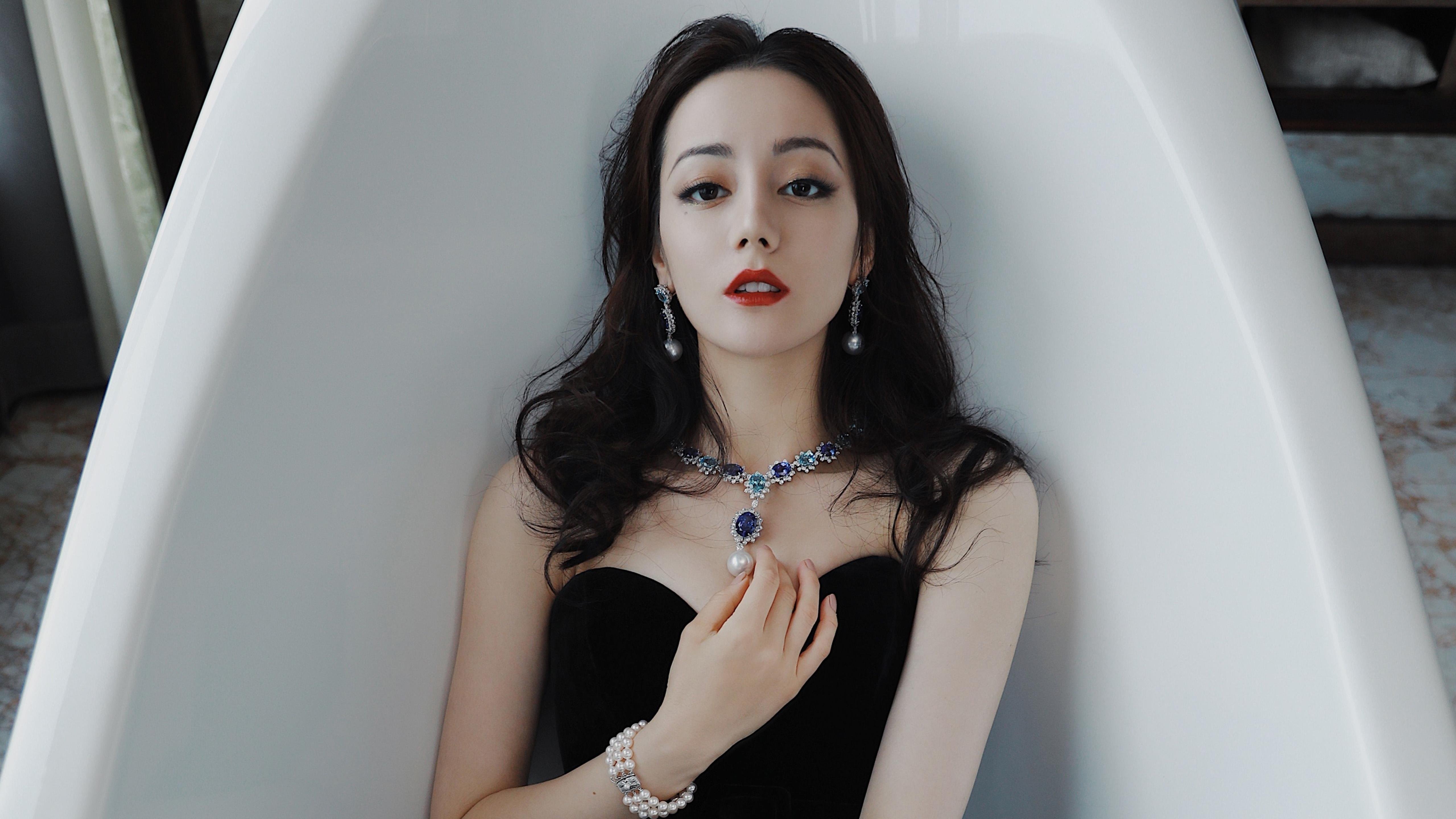 开云体育平台APP-双星闪耀非洲夜，德布劳内绝妙助攻与突尼斯决胜绝杀