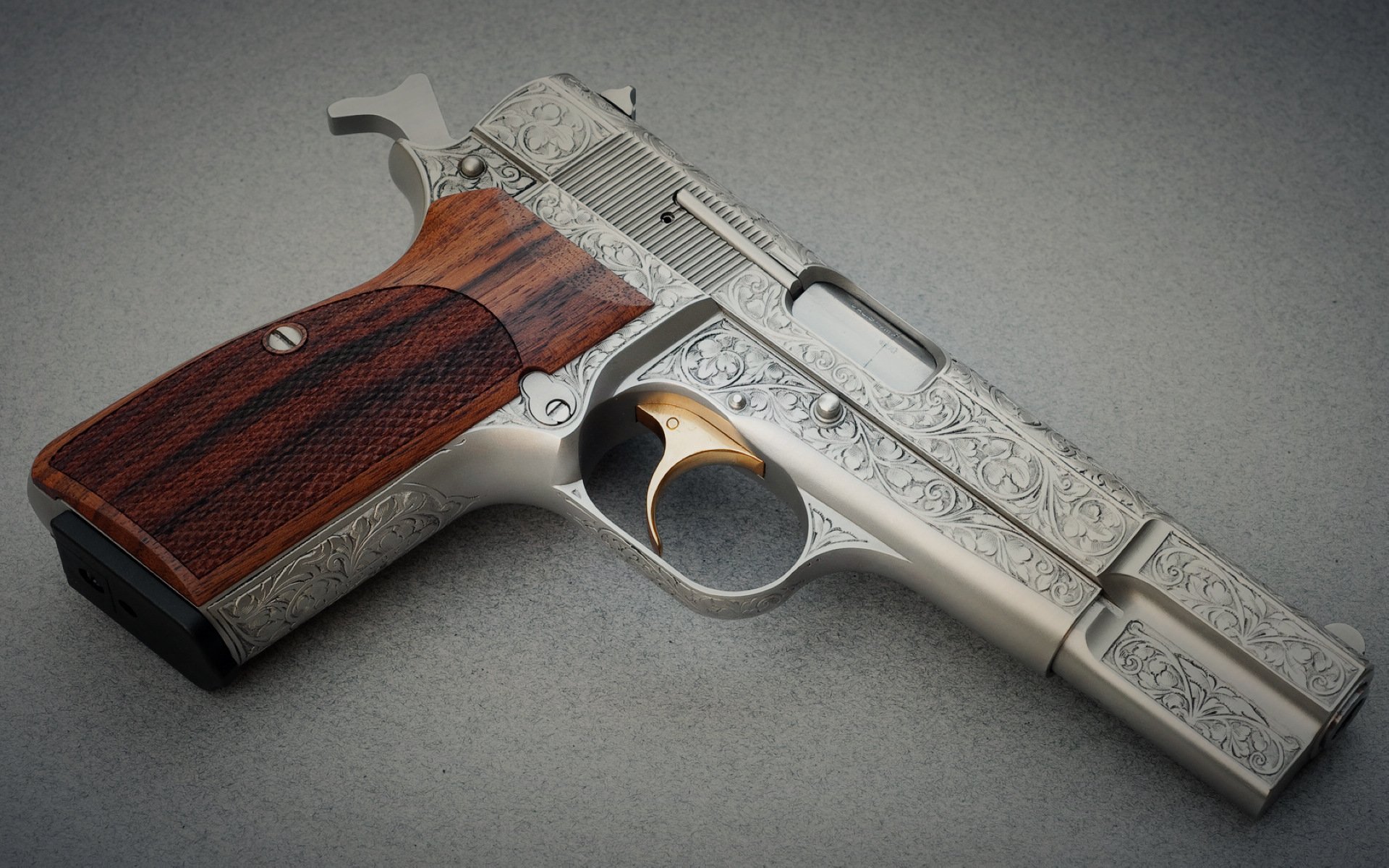 从第六人到关键先生，布克如何用行动击碎质疑，照亮太阳横扫马刺之路